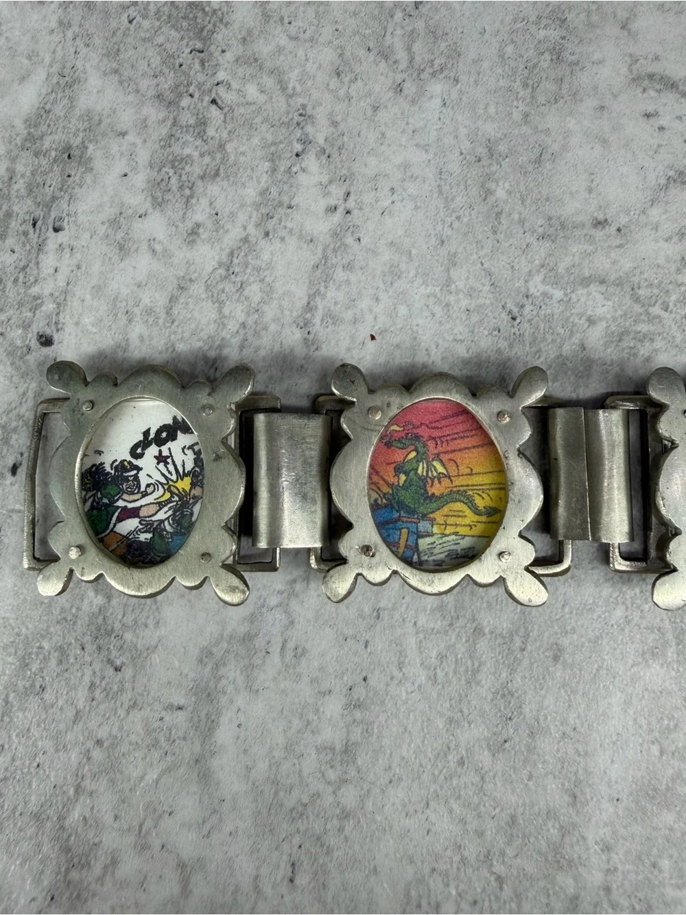 Picture Frame Vintage Five-Panel Bracelet Silver Tone Jewelry 6 1/2